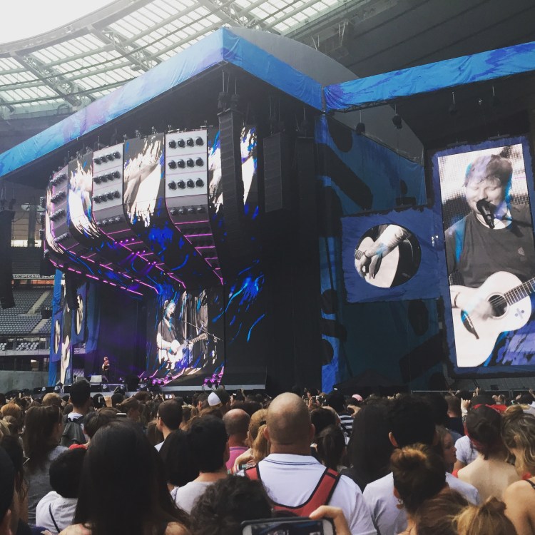 Ed Sheeran performs Castle on the Hill in Paris